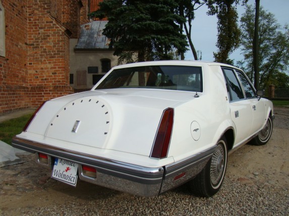 Lincoln Continental Givenchy (8)