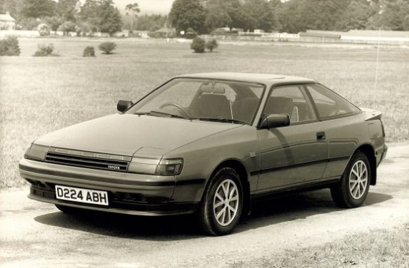 8_Czwarta_generacja_Toyota_Celica_GT_1986