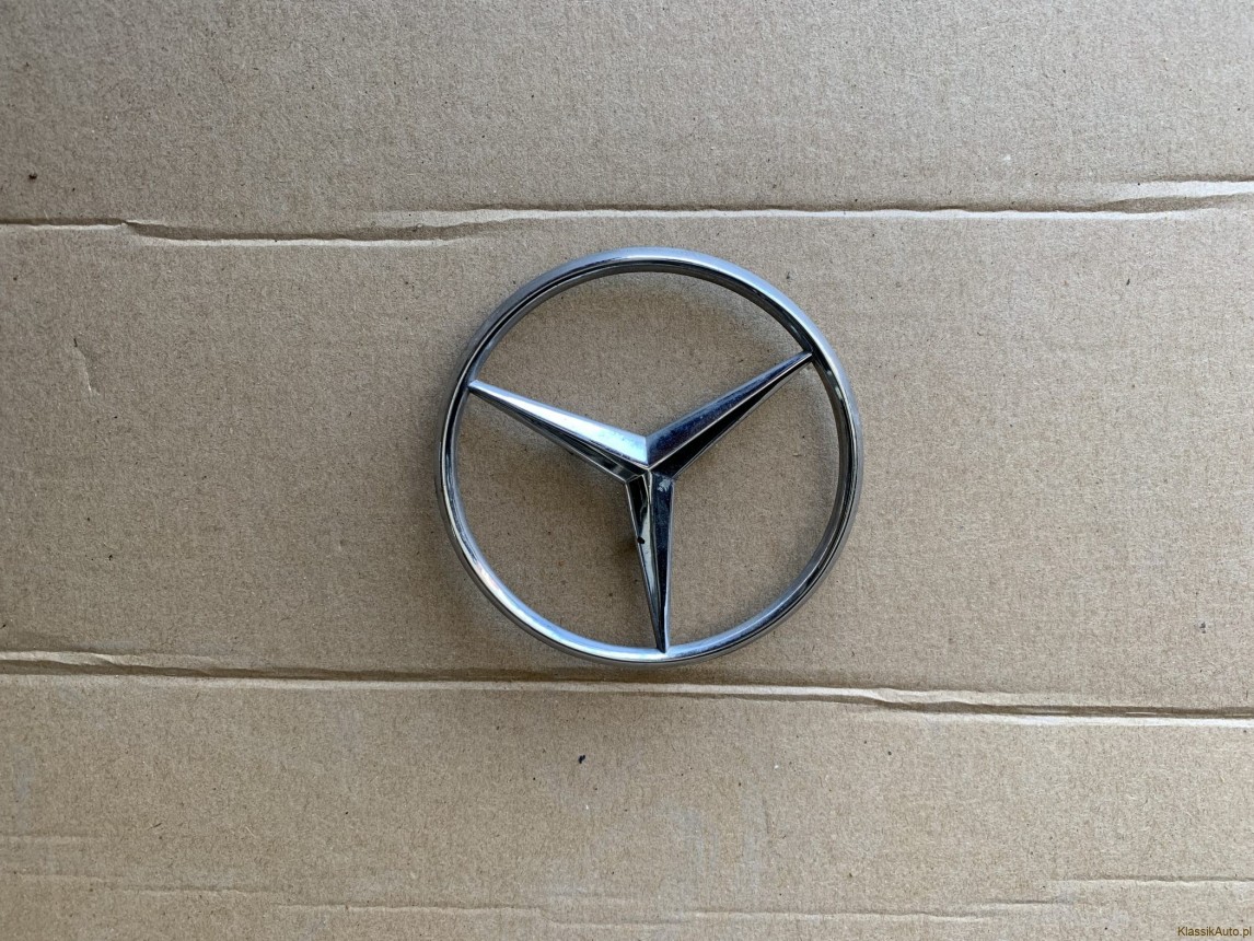 Emblemat Mercedesa na tylną klapę do Mercedesa W124