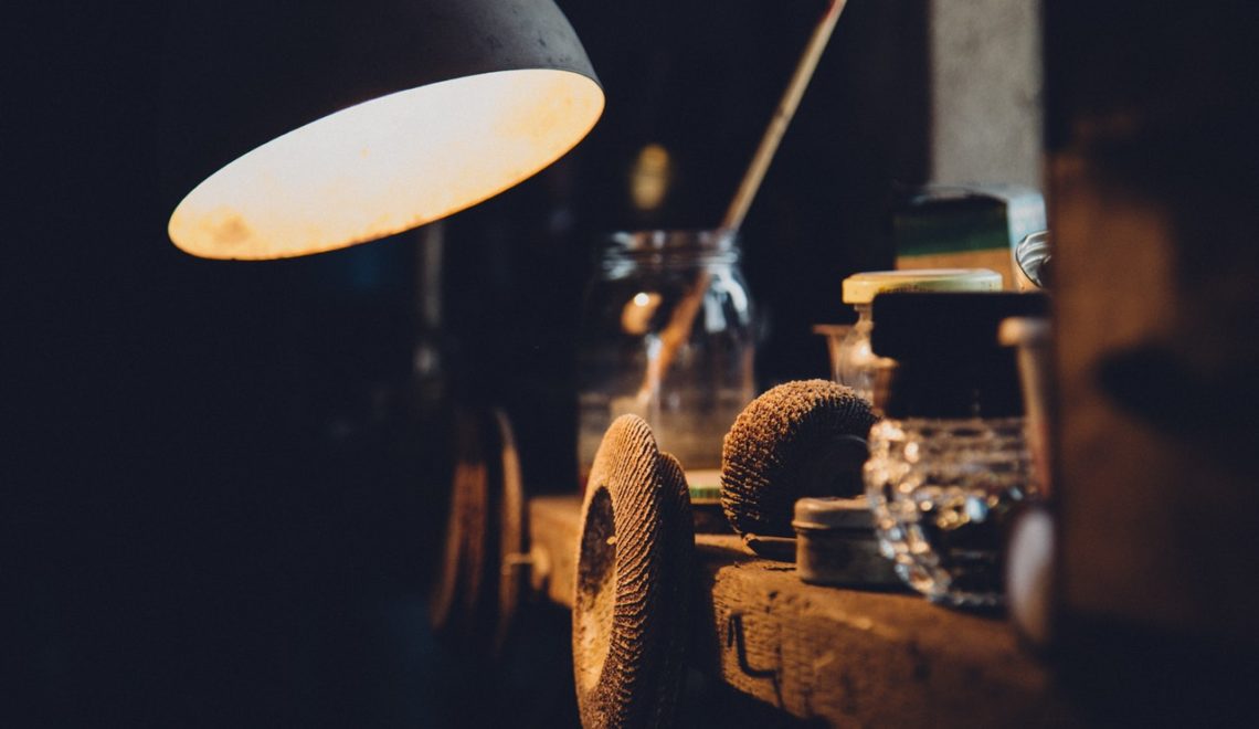 Czym się różnią lampy PDR od zwykłych lamp warsztatowych?