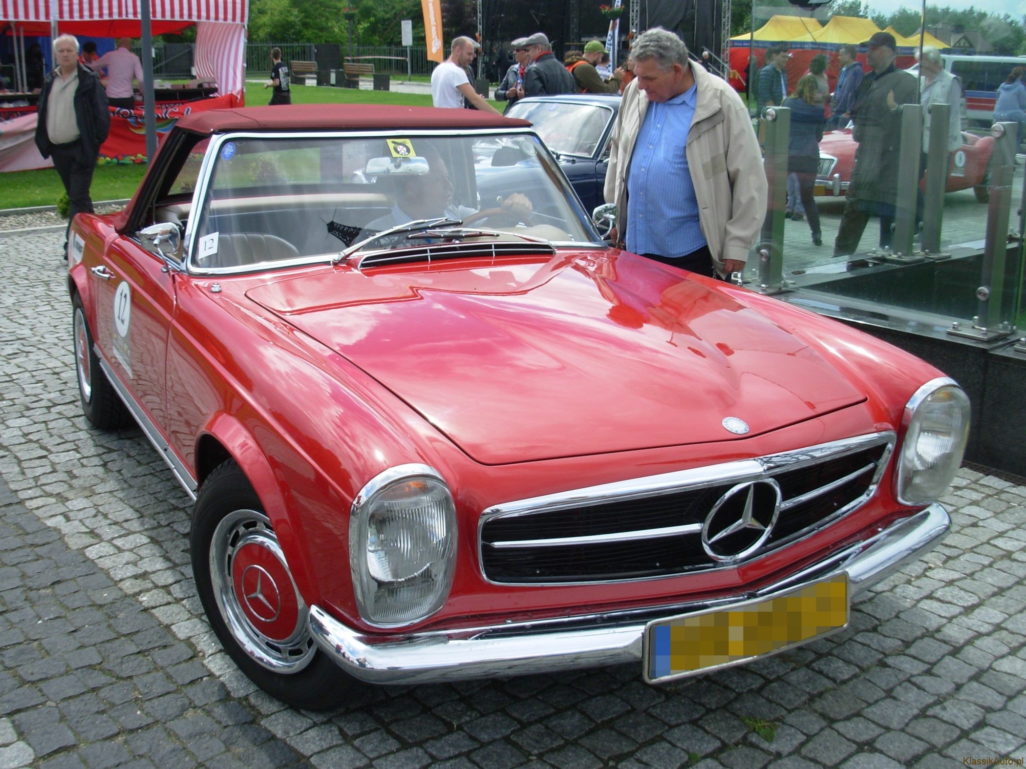 Mercedes-Benz W113 