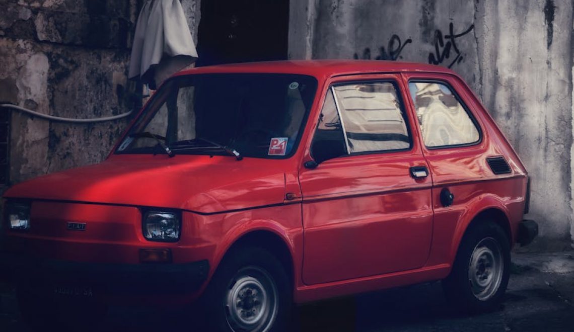 Fiat 126p – Dlaczego warto serwisować go obecnie w specjalistycznych warsztatach dla aut retro?