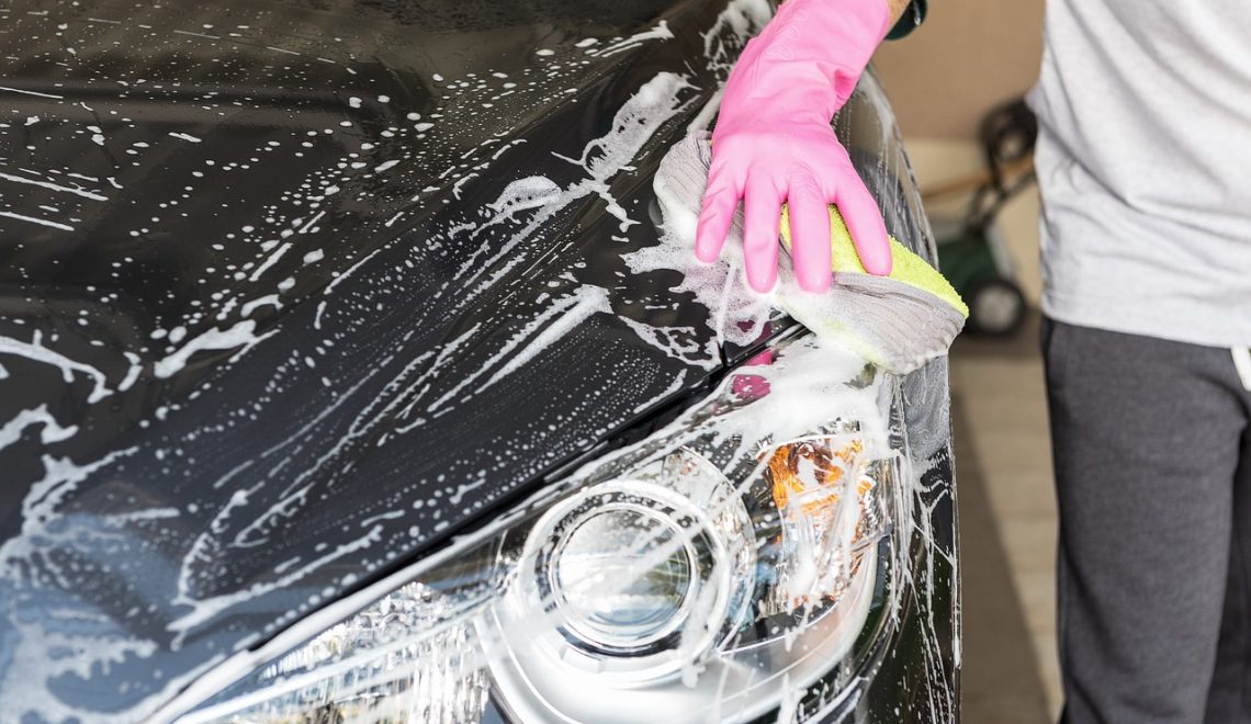 Na co zwrócić uwagę przy wyborze chemii samochodowej do myjni?