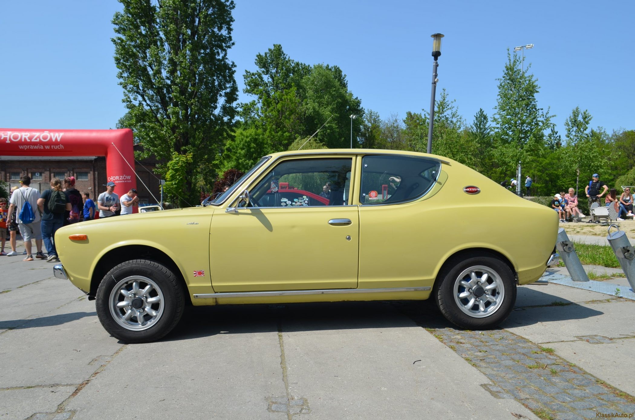 Datsun 100A - mały w świecie wielkich - KlassikAuto.pl