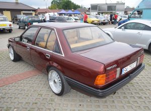 Opel Rekord E2 youngtimer Klassikautopl