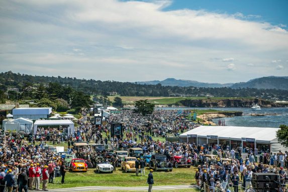 Mercedes-Benz podczas samochodowego tygodnia w Pebble Beach