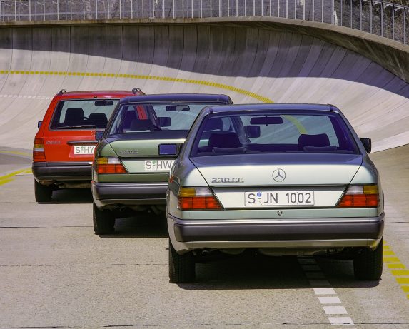 Klasyczna nowoczesność: Mercedes-Benz serii 124 kończy 40 lat