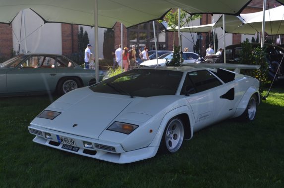 Lamborghini Countach, wersja LP400 S2