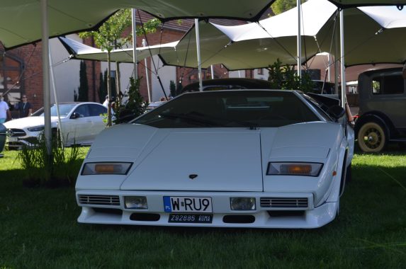 Lamborghini Countach, wersja LP400 S2