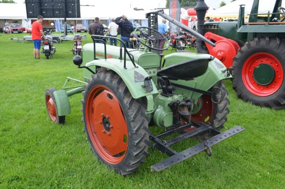 Fendt F15