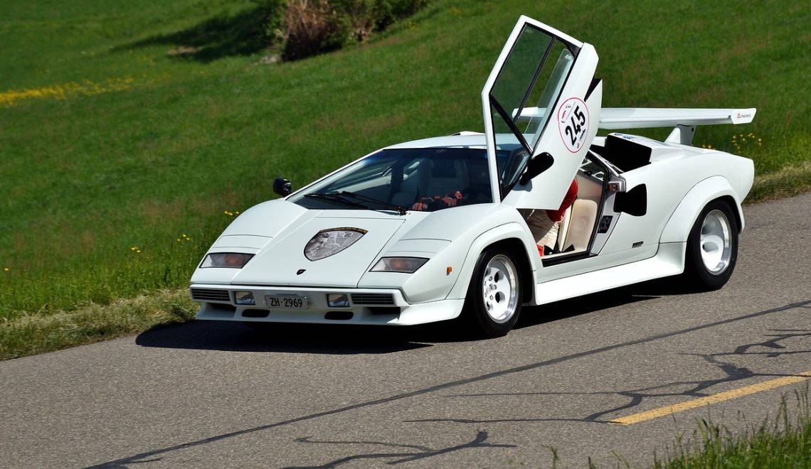 Ile wart jest teraz wzór sportowego samochodu – Lamborghini Countach LP400 S2 ?