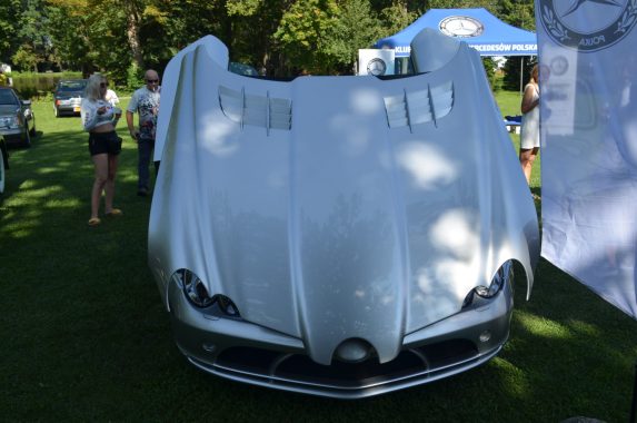 Mercedes-Benz SLR