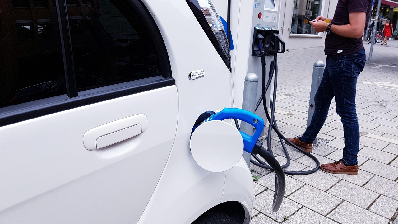 Eksploatacja samochodu elektrycznego – ile naprawdę kosztuje?