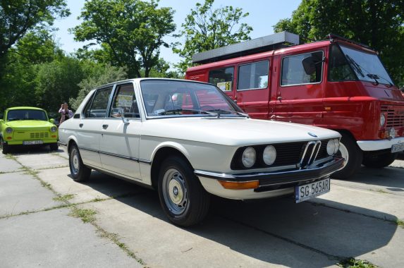 BMW E12 520