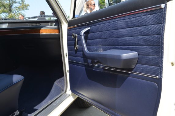 BMW E12 520