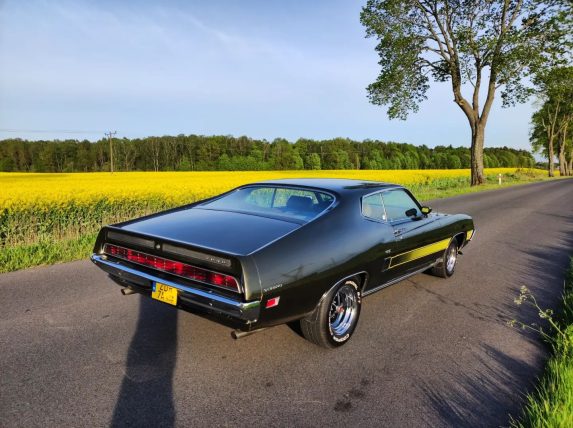 Ford Torino