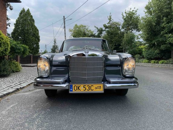 Mercedes-Benz w111 coupé 