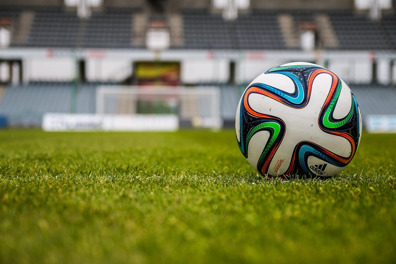 Trener jako mentor: budowanie charakteru przez futbol 