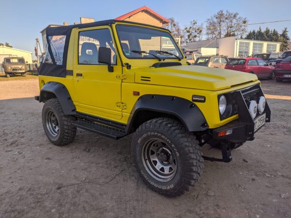 Suzuki Samurai