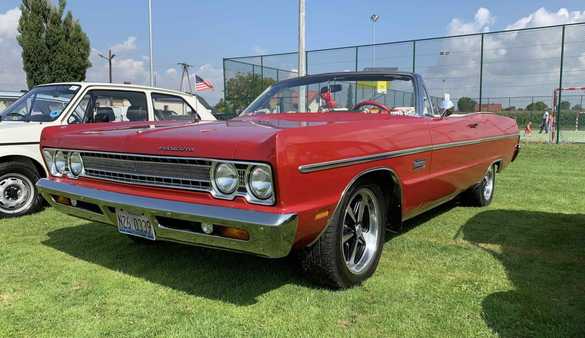 Plymouth Fury V (1969–1973) – amerykański krążownik szos z epoki chromu