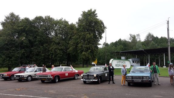 Chevrolet Impala Cabrio 1965 – klasyk amerykańskiej motoryzacji