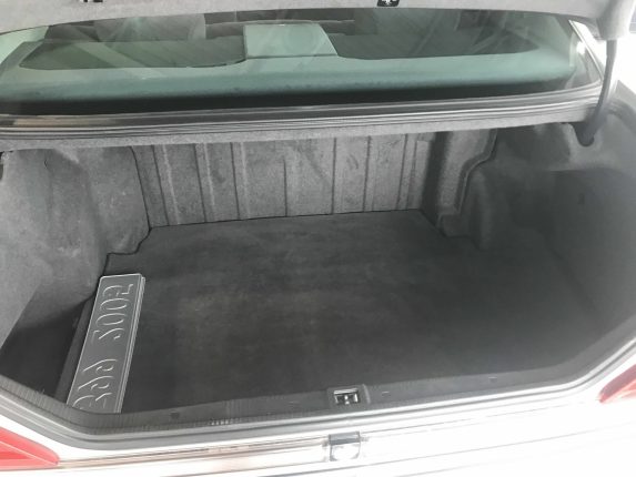 Mercedes-Benz S320 w140