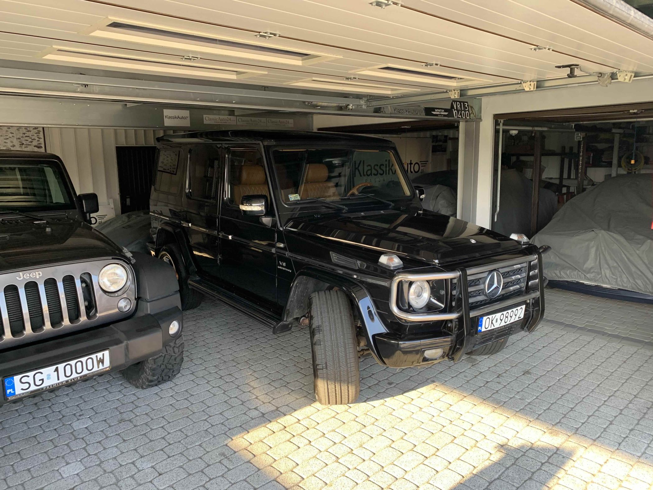 Jeep Wrangler JK Rubicon V6 vs Mercedes G 500 – starcie terenowych legend