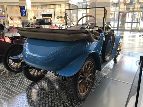 Bugatti T13