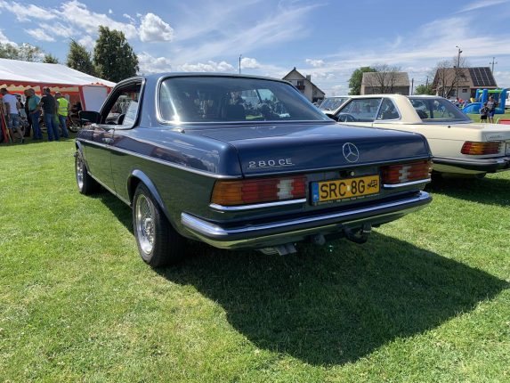 Mercedes c123