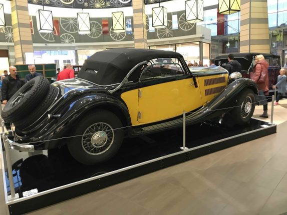 Mercedes-Benz w142