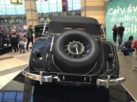 Mercedes-Benz w142